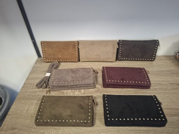 Kleine tasje draagbaar met studs